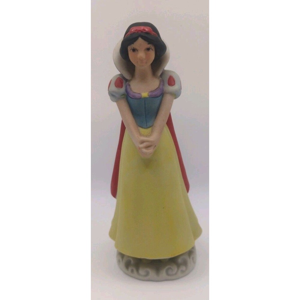 Disney Snow White & The Seven Dwarf, Snow White Porcelain Figurine, 5 1/4"